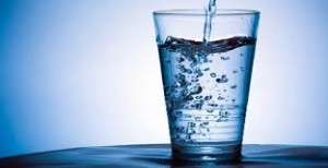 hidrata tu boca para prevenir la caries